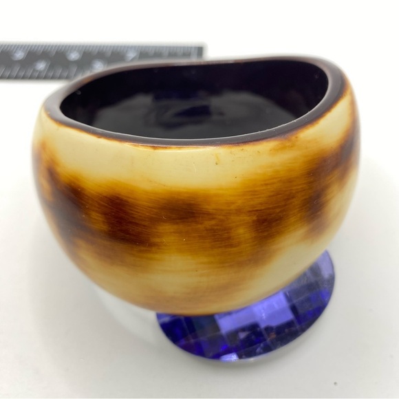 Abstract Cream Brown Distressed Lucite Bangle Bracelet - Picture 5 of 7